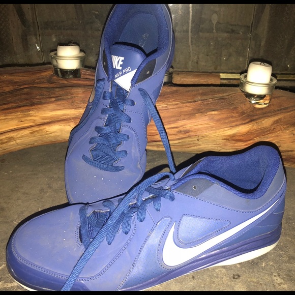 🦃 Nike blue and white baseball cleats - Picture 3 of 5